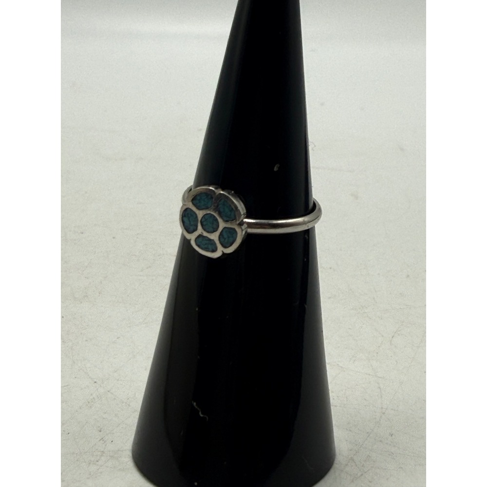 Silver Tone Blue Crushed Stone Flower Ring Floral Inlay Band Size 4.75